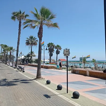 Apartamento La Roca Chica Torremolinos